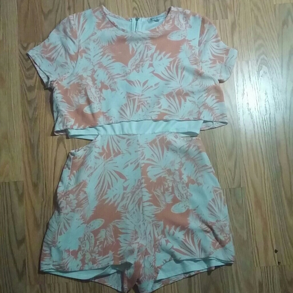 Coral romper